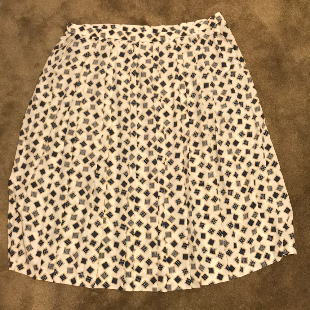 Midi pleated skirt